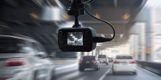 dash cam mobil terbaik